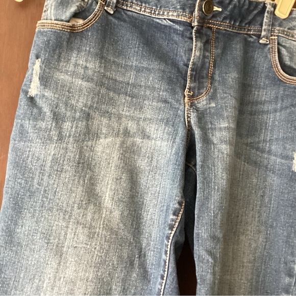 Blue Denim Jeans - Picture 2 of 4